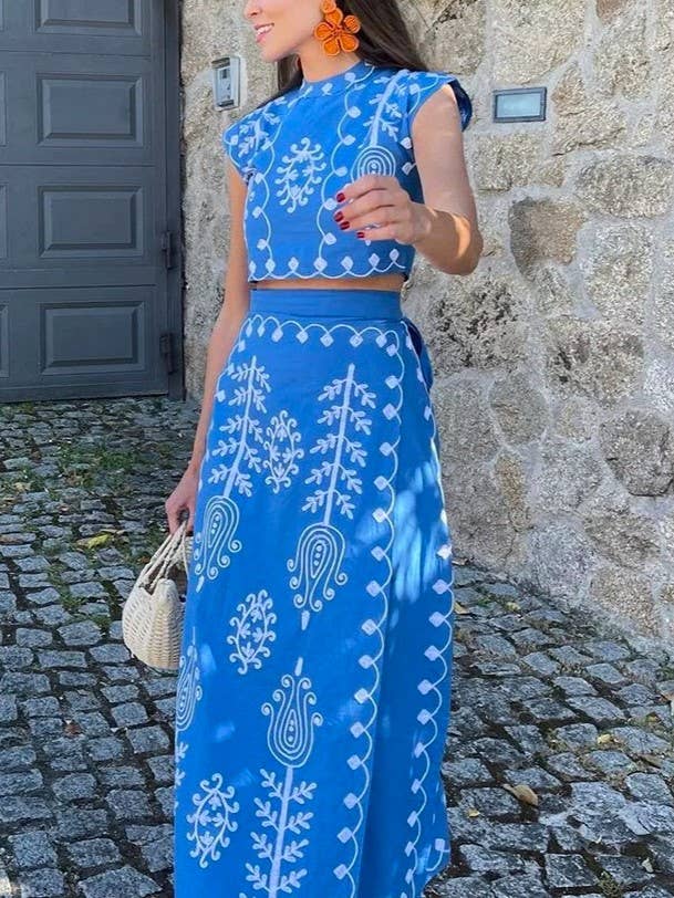 Chic Print Resort Style Fly Sleeve Top Skirt Set
